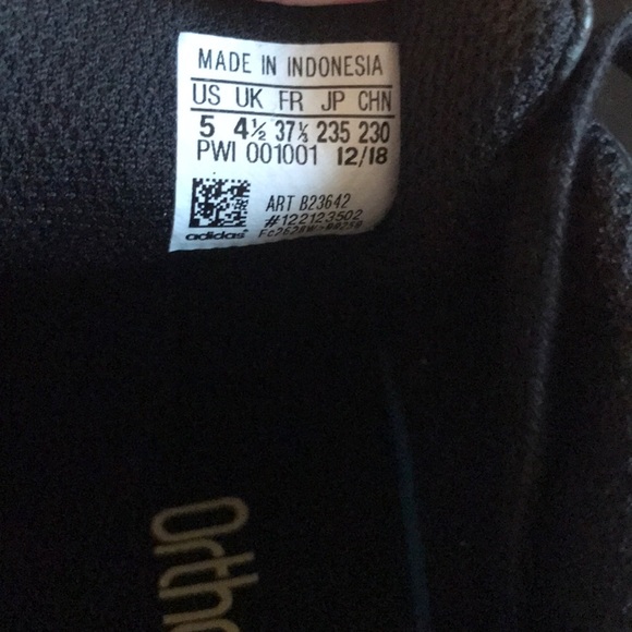 Adidas - Picture 4 of 4